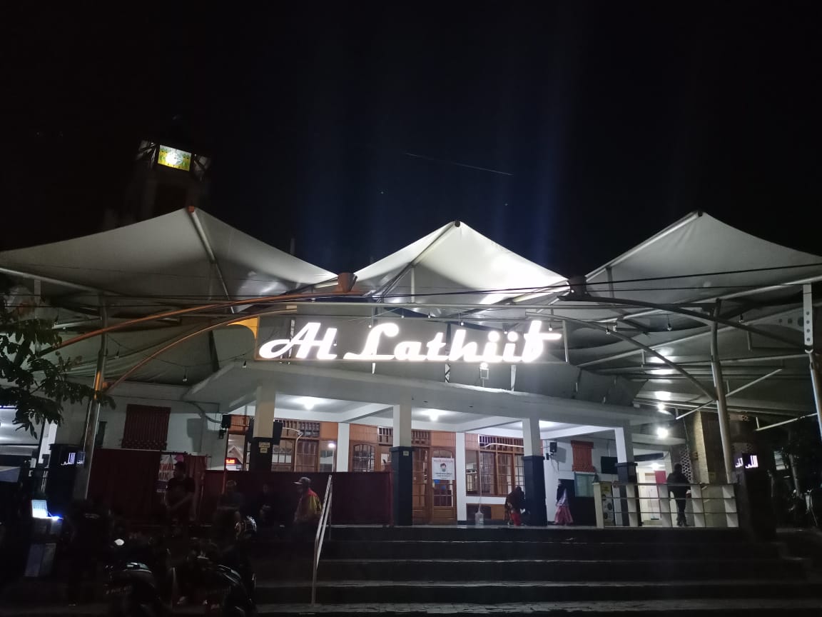 Masjid Al-Lathiif Bandung: Tetap Aktif Dengan Menerapkan Protokol Kesehatan Ketat